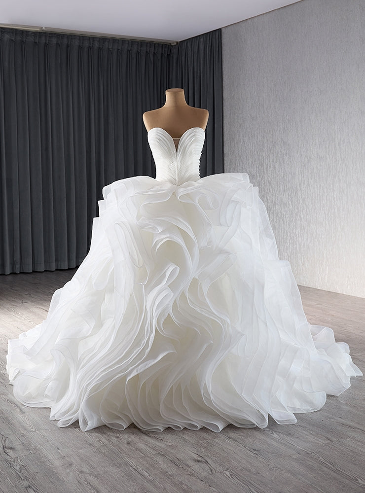 White Tulle Sweetheart Pleats Princess Wedding Dress