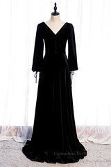 Evening Dress Green, Black Mermaid V Neck Long Sleeves Lace-Up Velvet Maxi Formal Dress