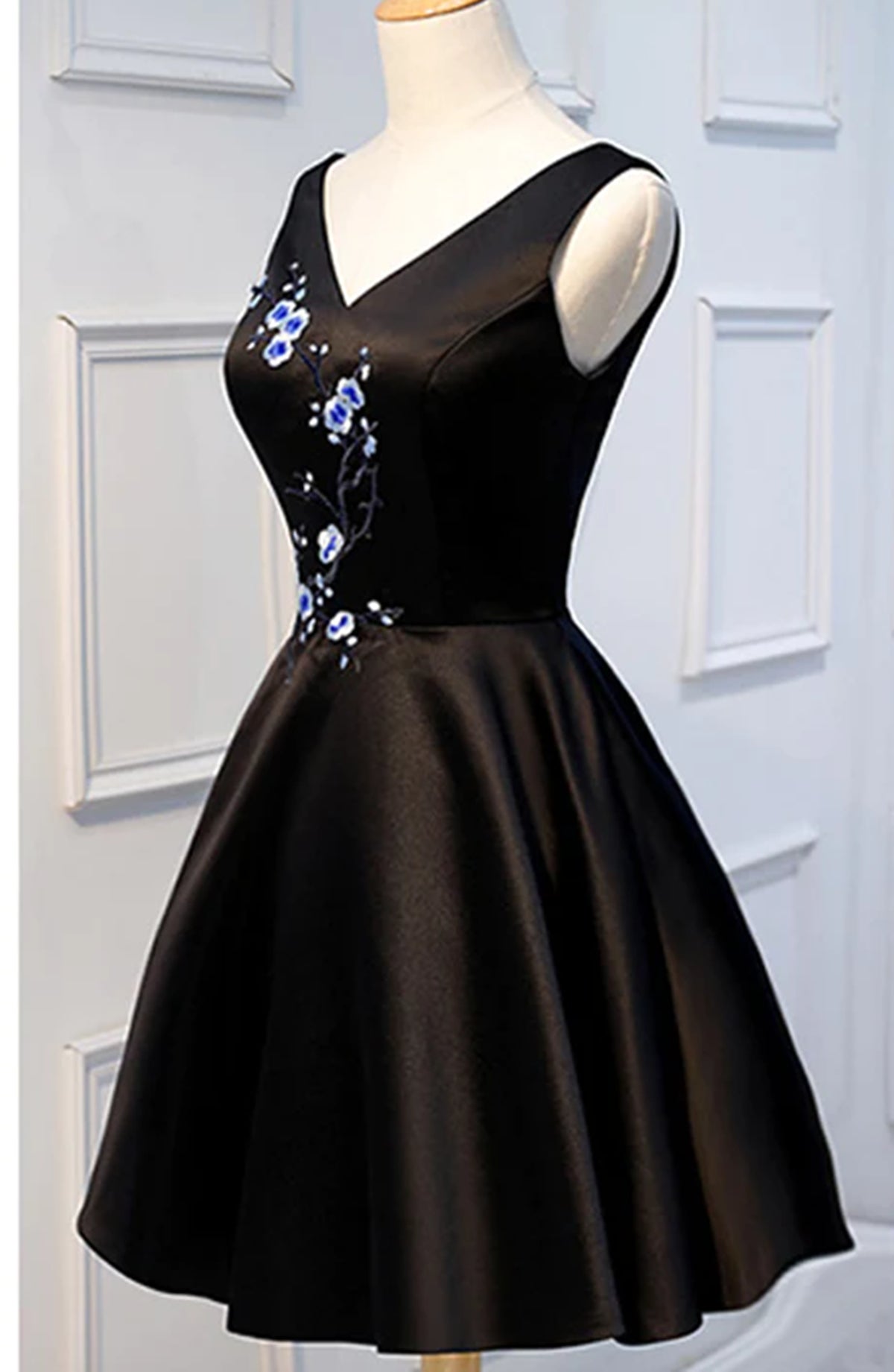 Bridesmaids Dresses Modest, Short Black Prom Dresses, Black Short Formal Homecoming Dresses