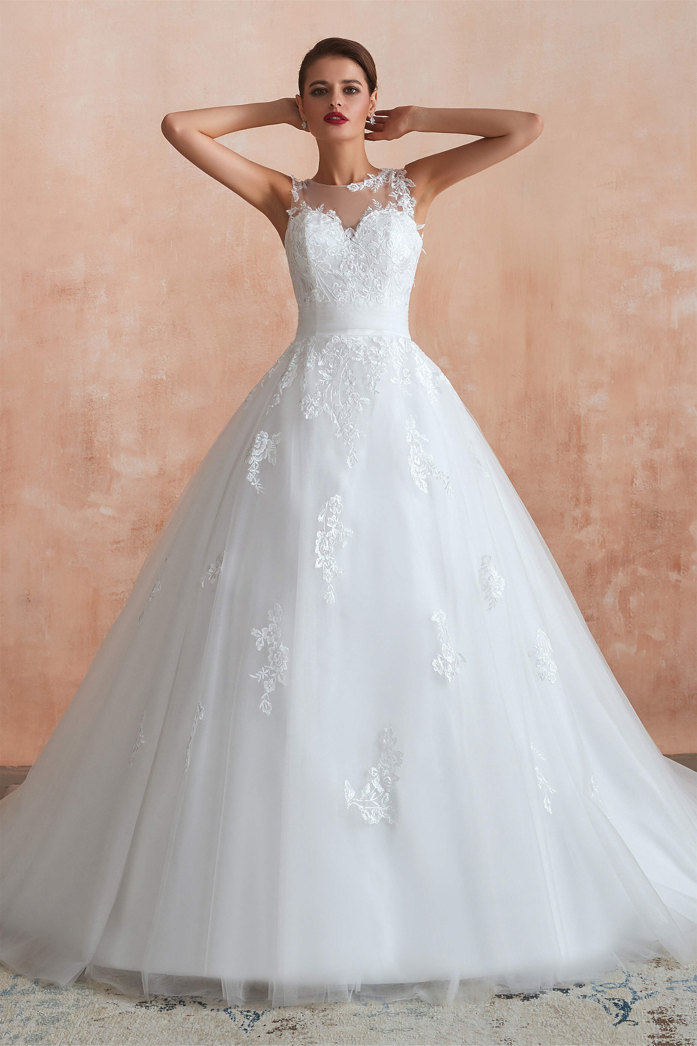 Wedding Dress A Line, White Ball Gown Tulle Lace Appliques Sweetheart Sequins Wedding Dresses